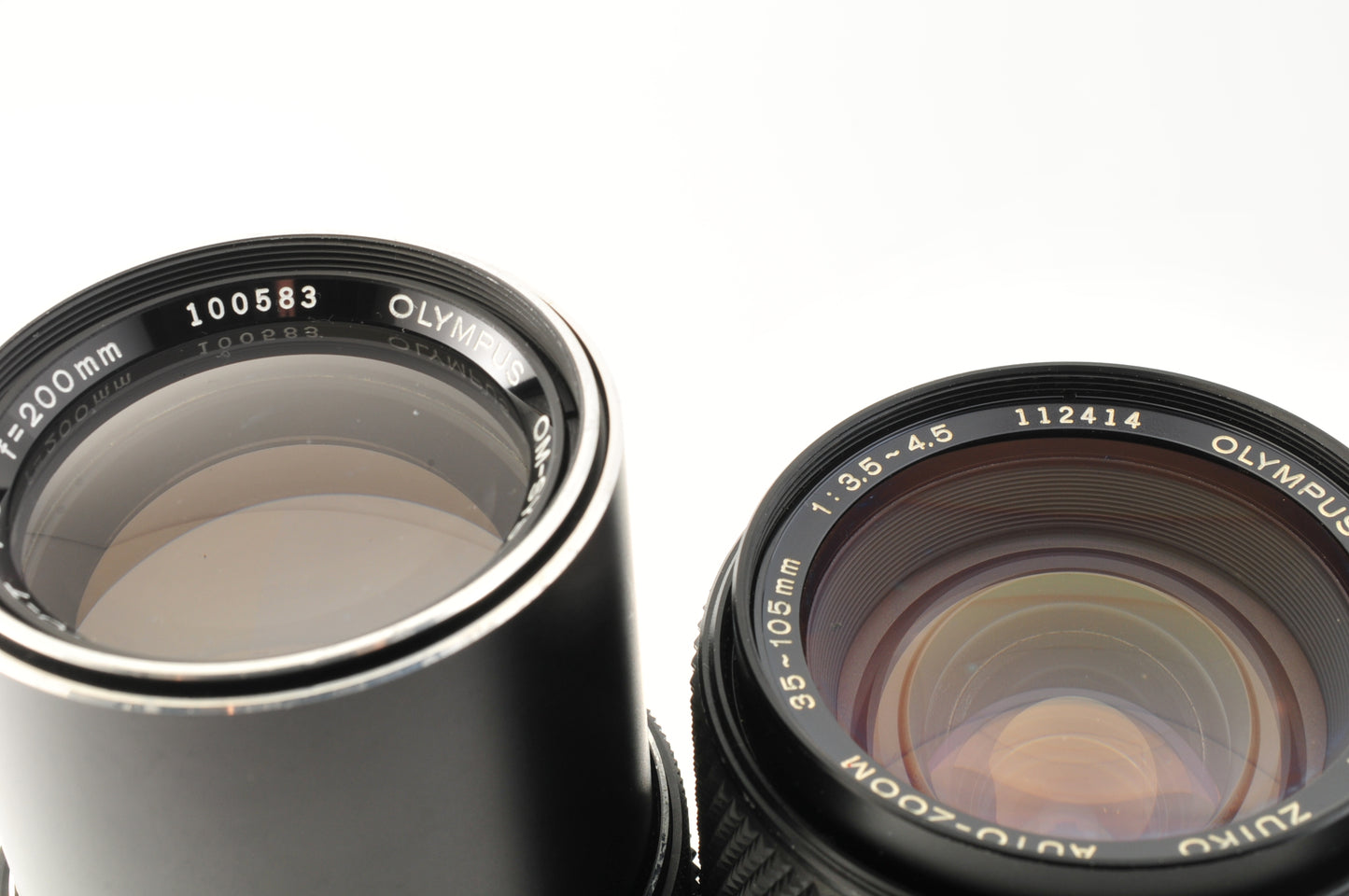 Olympus OM-2 Film Camera 35-105 f3.5-4.5 200mm f5 2Lens TELECONVERTER【Near Mint】