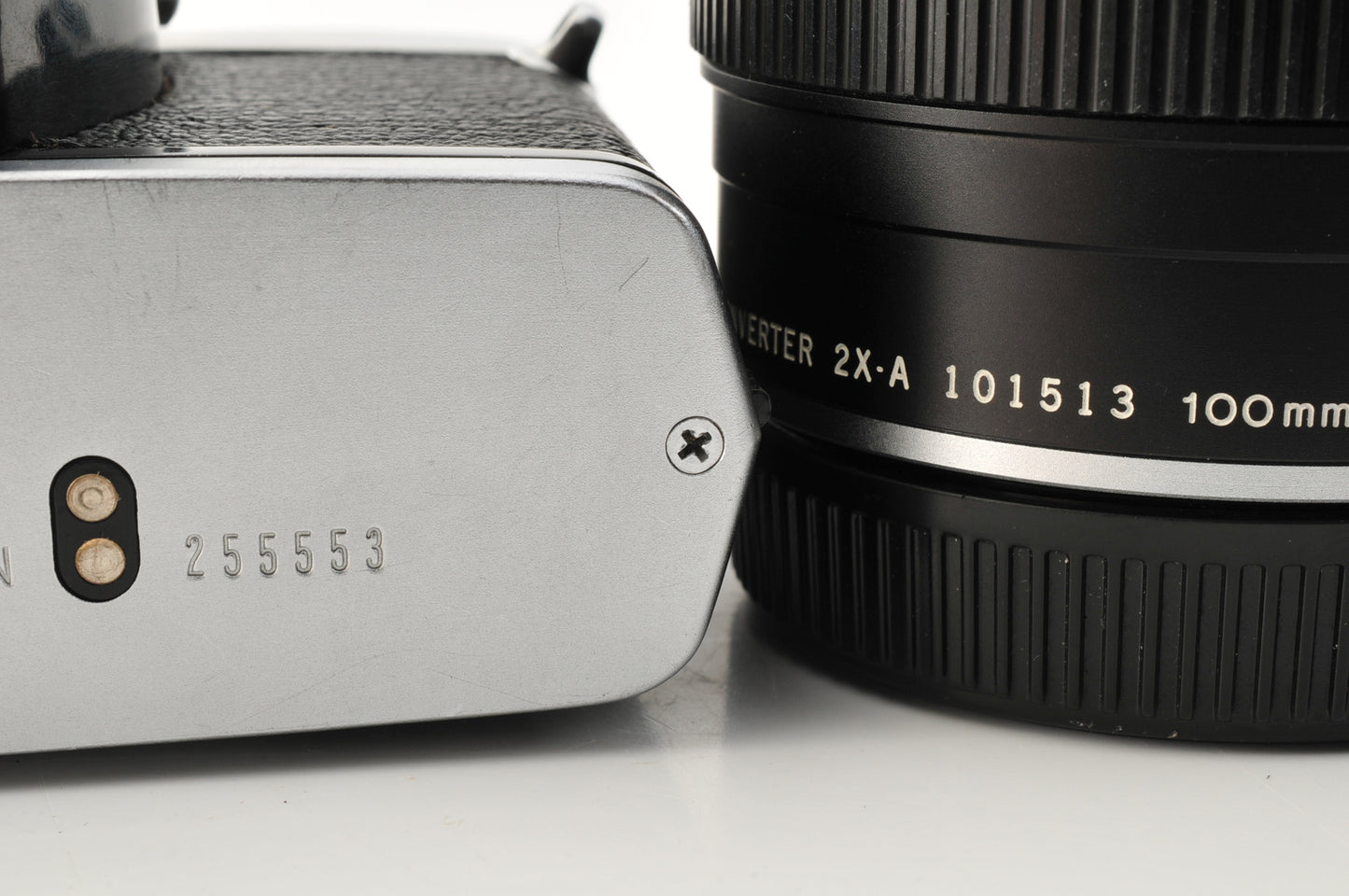 Olympus OM-2 Film Camera 35-105 f3.5-4.5 200mm f5 2Lens TELECONVERTER【Near Mint】