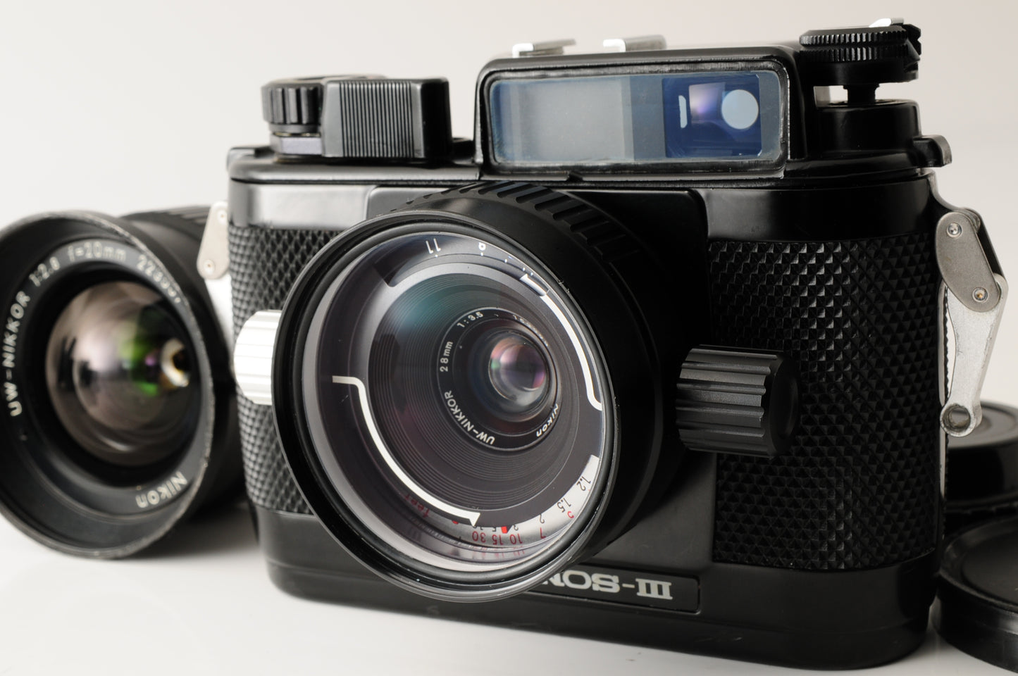Nikon Nikonos III Underwater Film Camera 20mm 28mm 2 Lens from JAPAN【Exc5+】