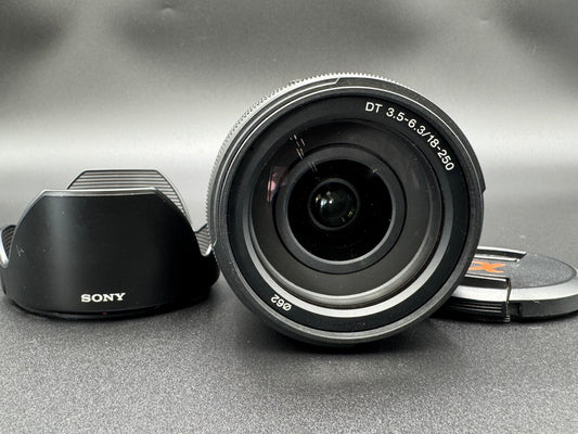 Sony 18-200mm f/3.5-6.3 DT Zoom A Mount DSLR Camera Lens SAL18200 from JAPAN【Exc+3】