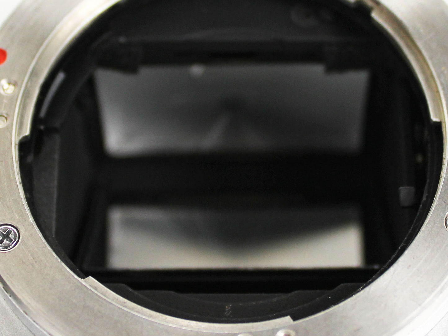 OLYMPUS OM-1 Silver 35mm SLR Film Camera Body from JAPAN【Near Mint】