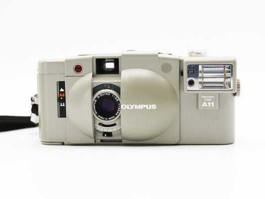Olympus XA 2 Point&Shoot 35mm Film Camera A11 Flash from JAPAN【Exc+3】