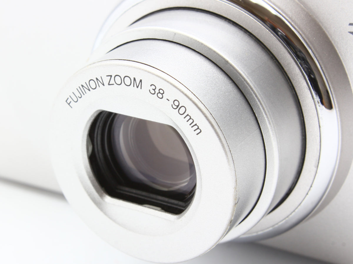 FUJIFILM SILVI 90 Point & Shoot 35mm Film Camera from JAPAN【Exc+5】