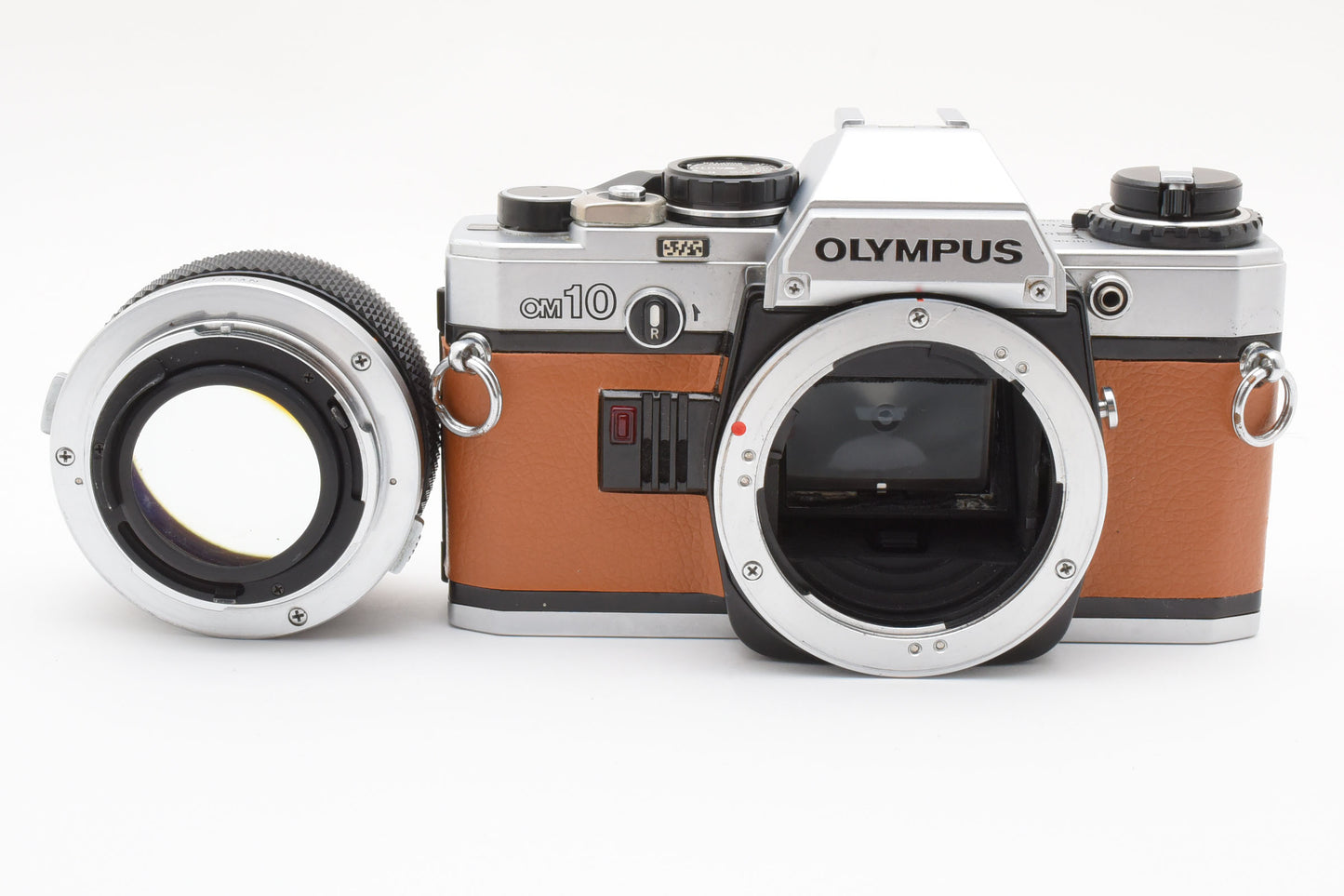 Olympus OM10 SLR 35mm Film Camera 50mm 1.4 - G.Zuiko Lens From JAPAN　【Exc+5】