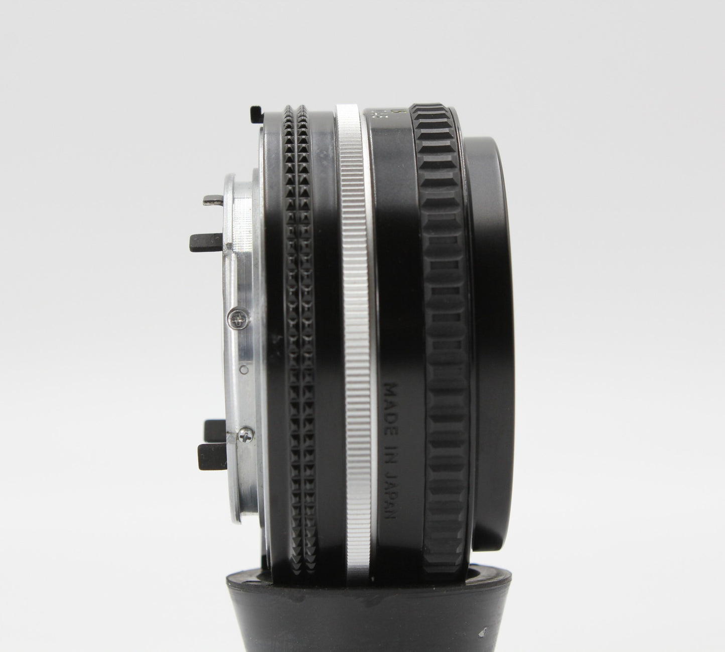 Nikon Ai-S NIKKOR 50mm F1.8 MF Pancake Prime Lens from JAPAN【Near Mint】
