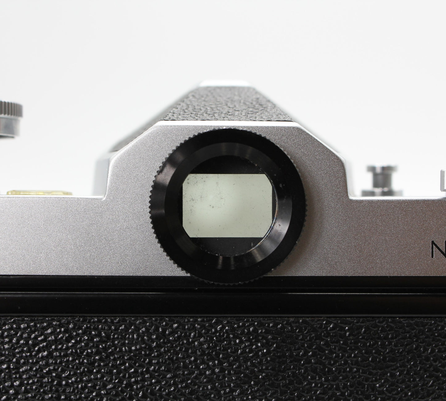 Nikon Nikomat FT 35mm Film Camera Nikkor H 28mm f/3.5 Non Ai Japan【Very good】