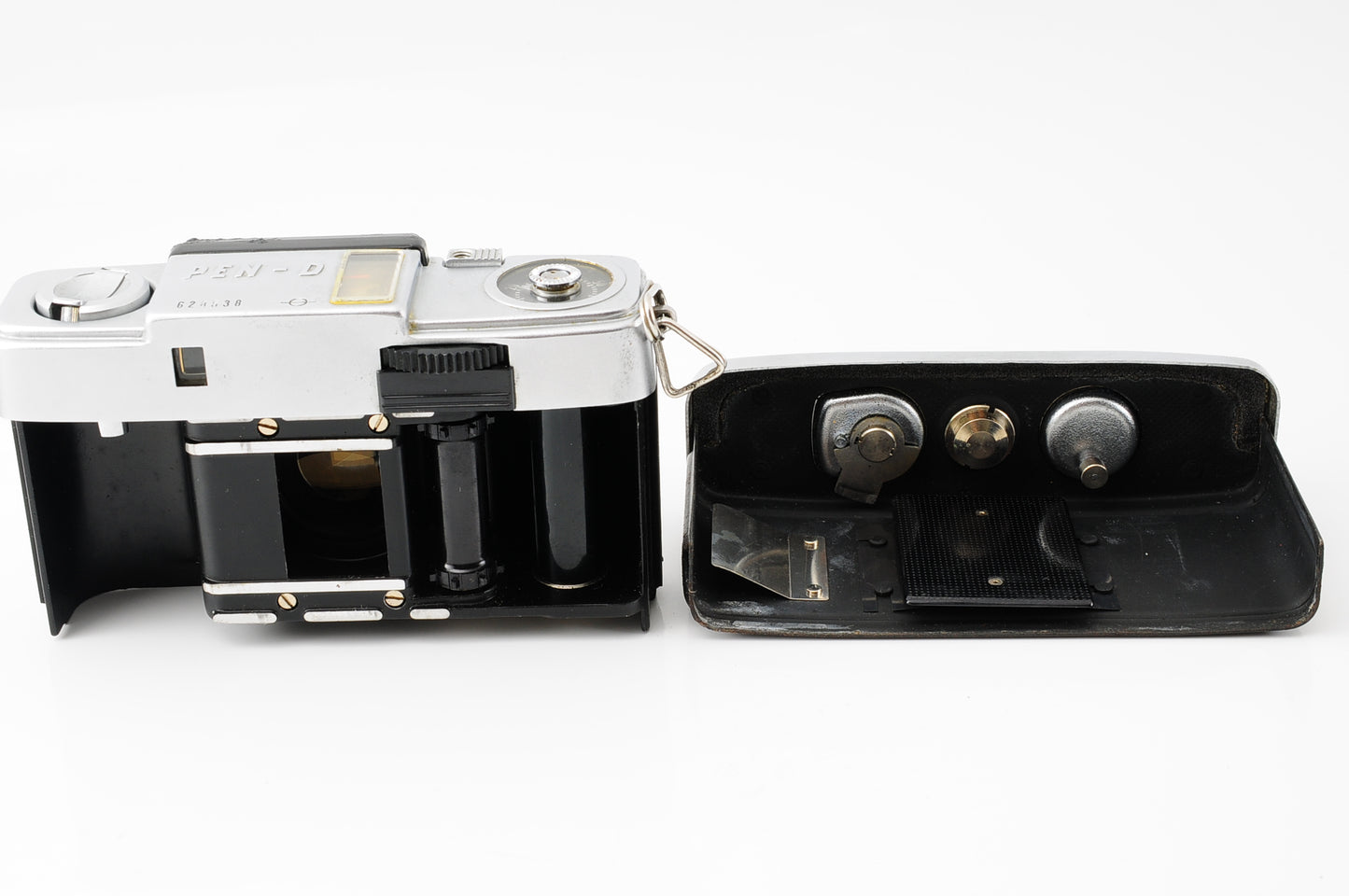 Olympus PEN D 35mm Half Frame Film Camera Silver from Japan【Exc+4】