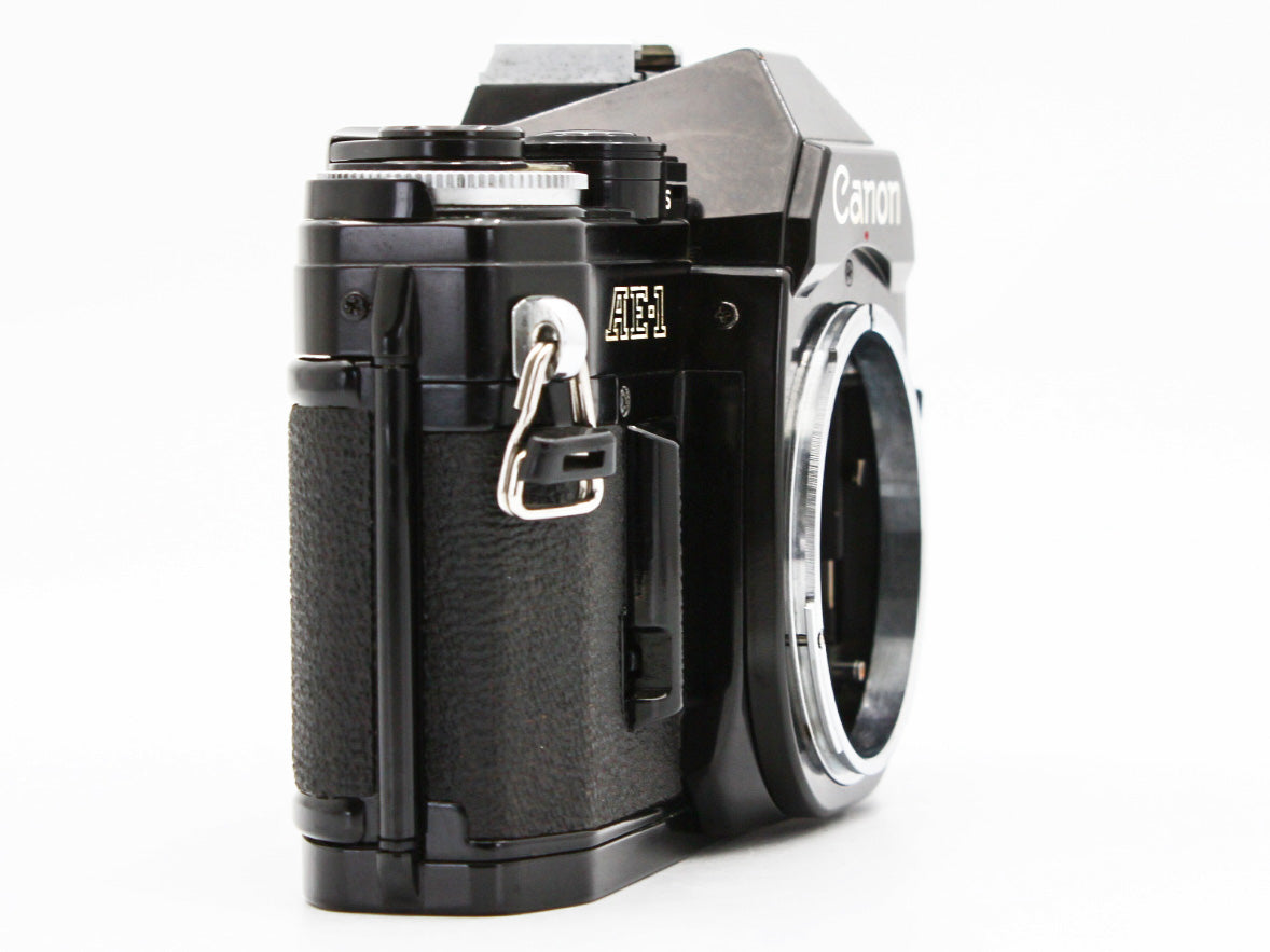 Canon AE-1 SLR 35mm Film Camera New FD 28-55mm f/3.5-4.5 Zoom Lens JAPAN【Exc+4】