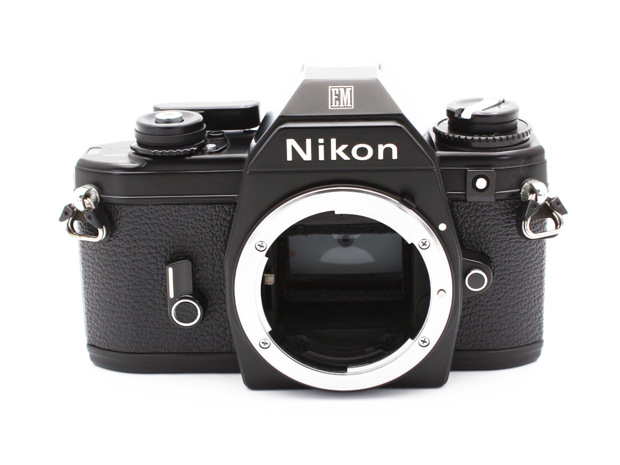 Nikon EM Film Camera Black Zoom-Nikkor 35-70mm f/3.3-4.5 Ai-s Lens JAPAN【Exc+4】