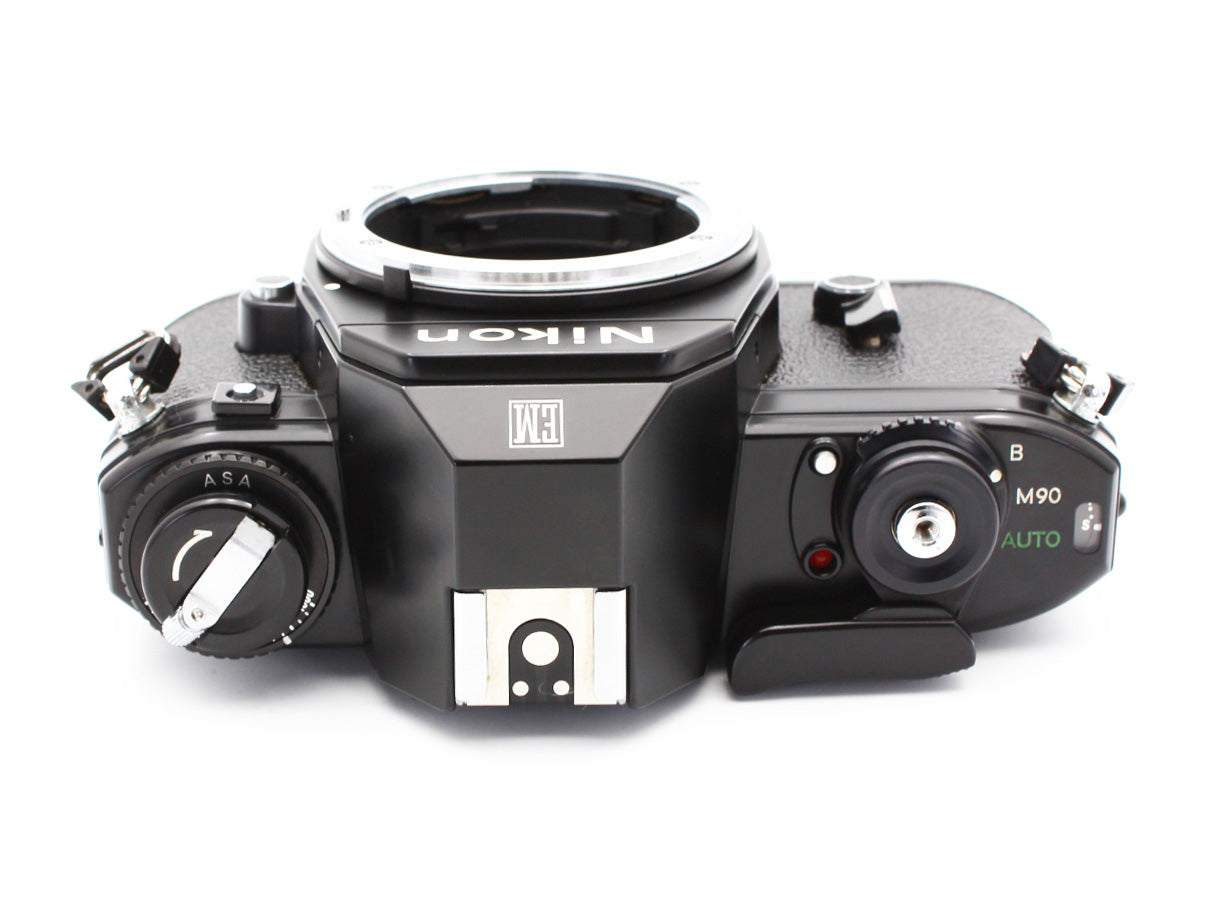 Nikon EM Film Camera Black Zoom-Nikkor 35-70mm f/3.3-4.5 Ai-s Lens JAPAN【Exc+4】