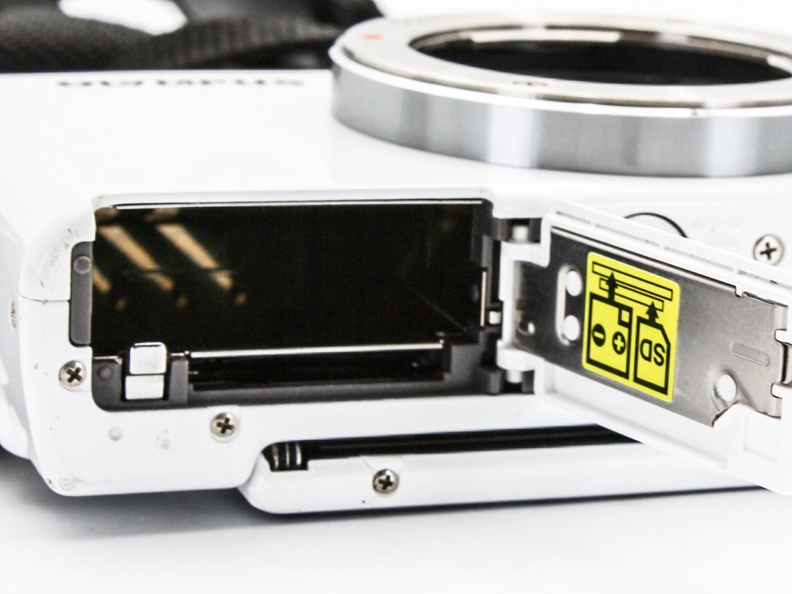 OLYMPUS PEN LITE E-PL3 12.3MP Digital Camera Body from JAPAN【Exc+5】