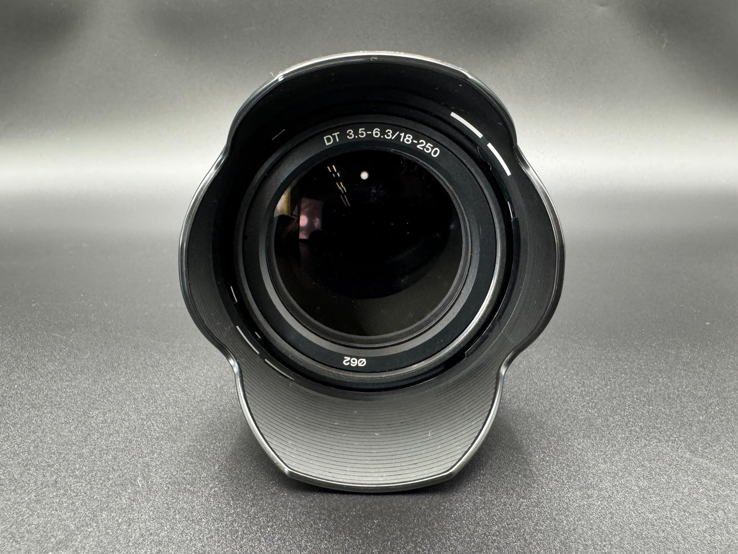 Sony 18-200mm f/3.5-6.3 DT Zoom A Mount DSLR Camera Lens SAL18200 from JAPAN【Exc+3】