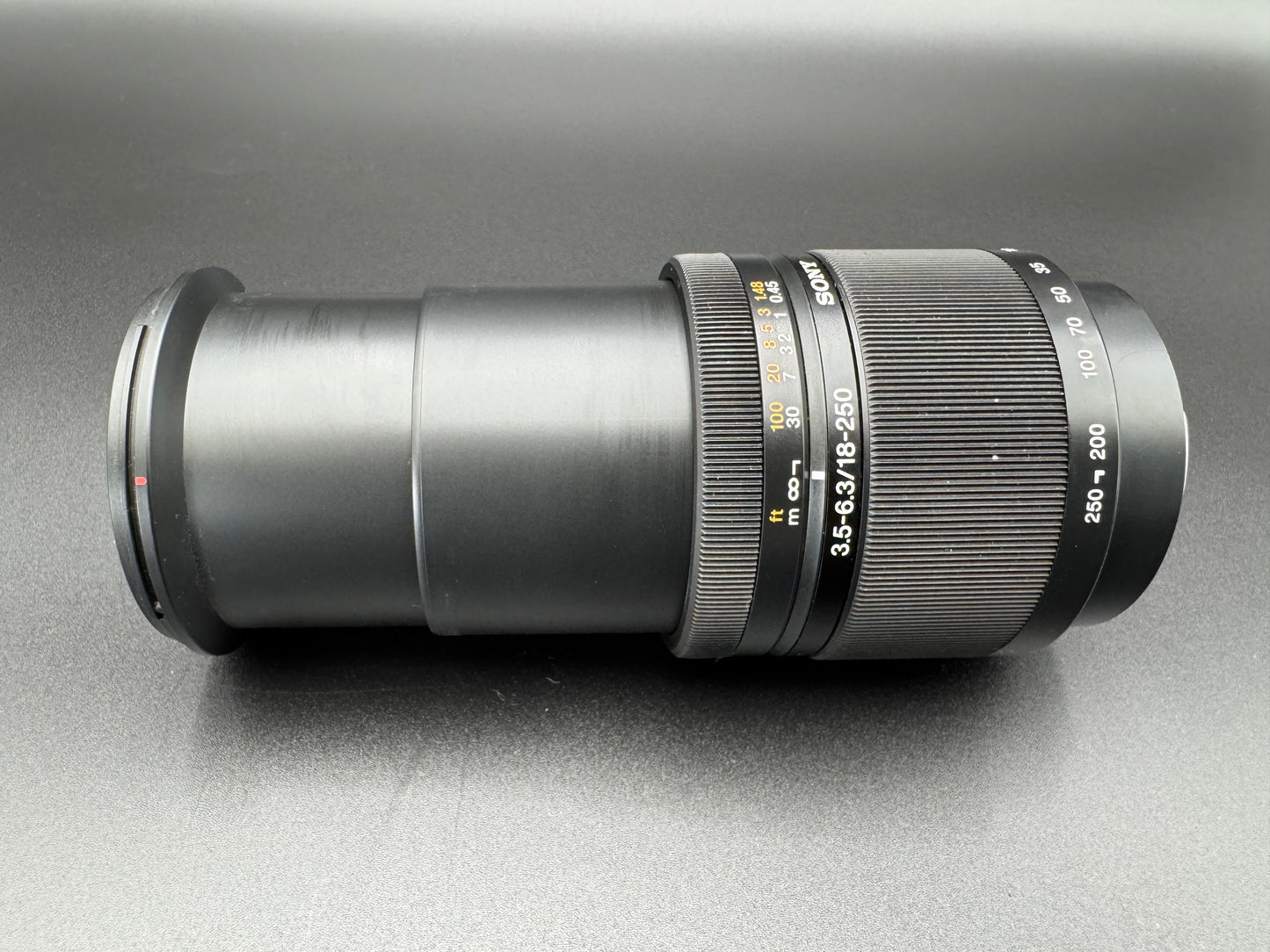 Sony 18-200mm f/3.5-6.3 DT Zoom A Mount DSLR Camera Lens SAL18200 from JAPAN【Exc+3】