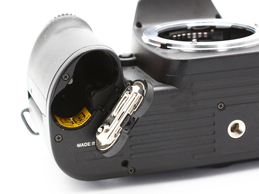 Nikon F80 35mm SLR Film Camera Body from JAPAN【Exc+4】