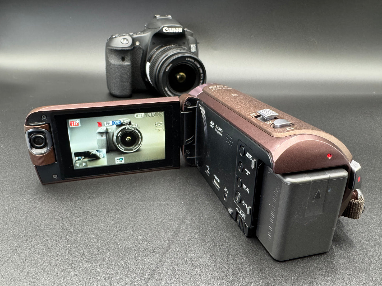 Panasonic HC-W570M Brown Digital Hi-Vision Video Camera 50x Zoom from JAPAN【Mint】