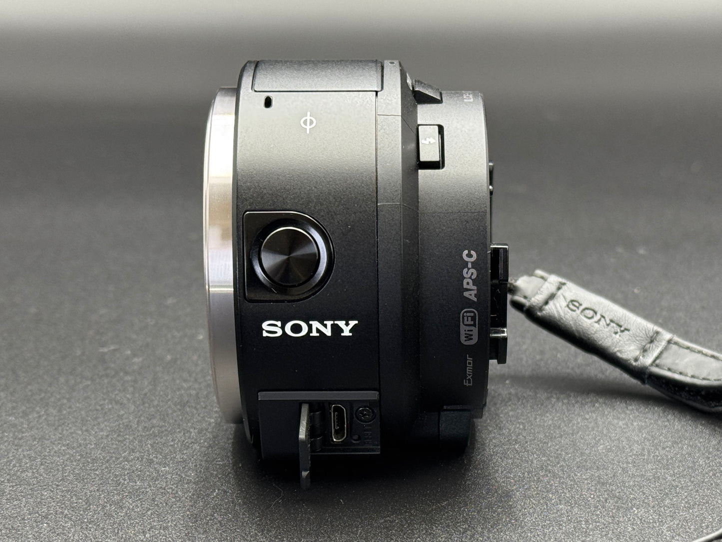 Sony ILCE QX1 APS-C Lens Style Camera PZ E 3.5-5.6 16-50mm SLP1650【Near Mint】