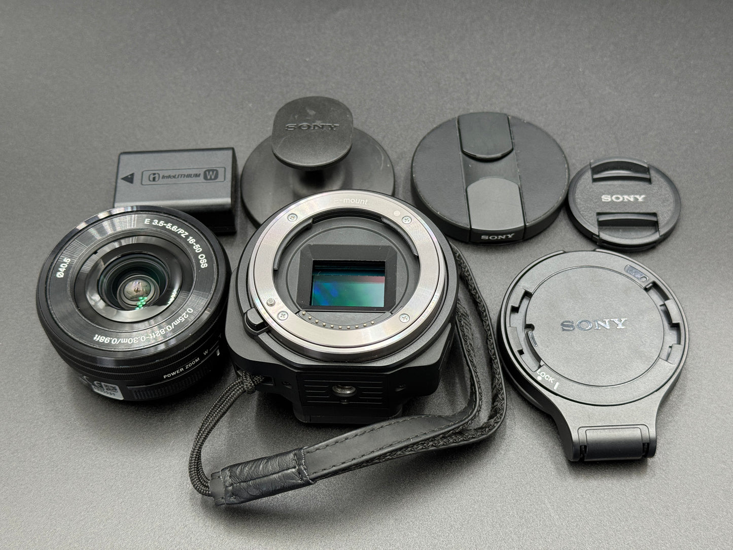 Sony ILCE QX1 APS-C Lens Style Camera PZ E 3.5-5.6 16-50mm SLP1650【Near Mint】