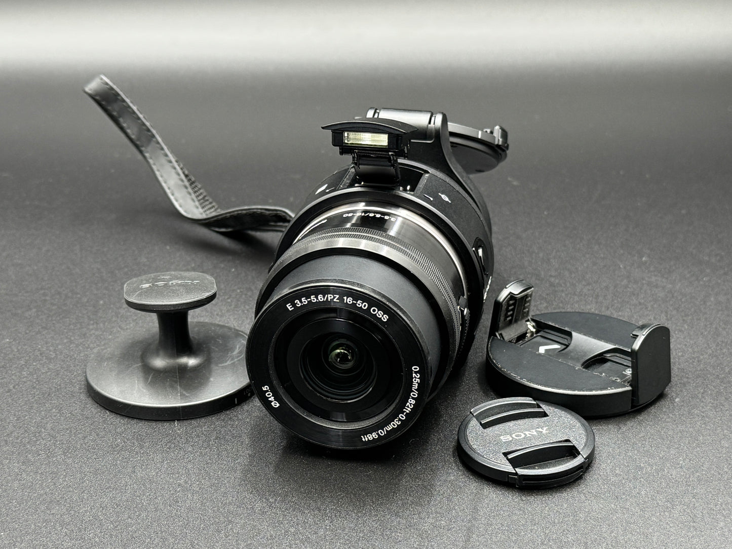Sony ILCE QX1 APS-C Lens Style Camera PZ E 3.5-5.6 16-50mm SLP1650【Near Mint】