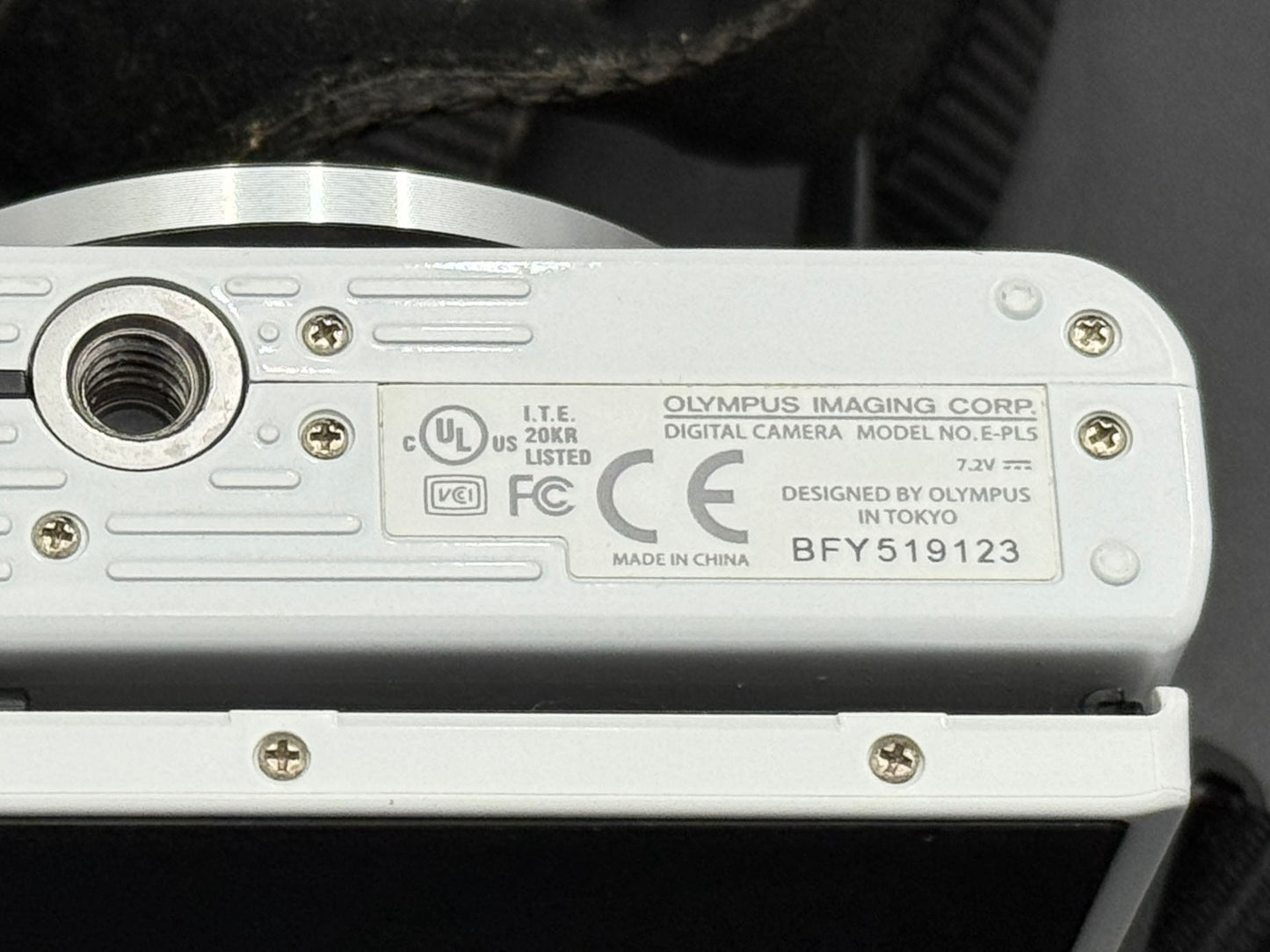 Olympus PEN Lite E-PL5 White 16.5 MP DSLR Camera 14-42/40-150/60 3 Lenses【Exc+4】