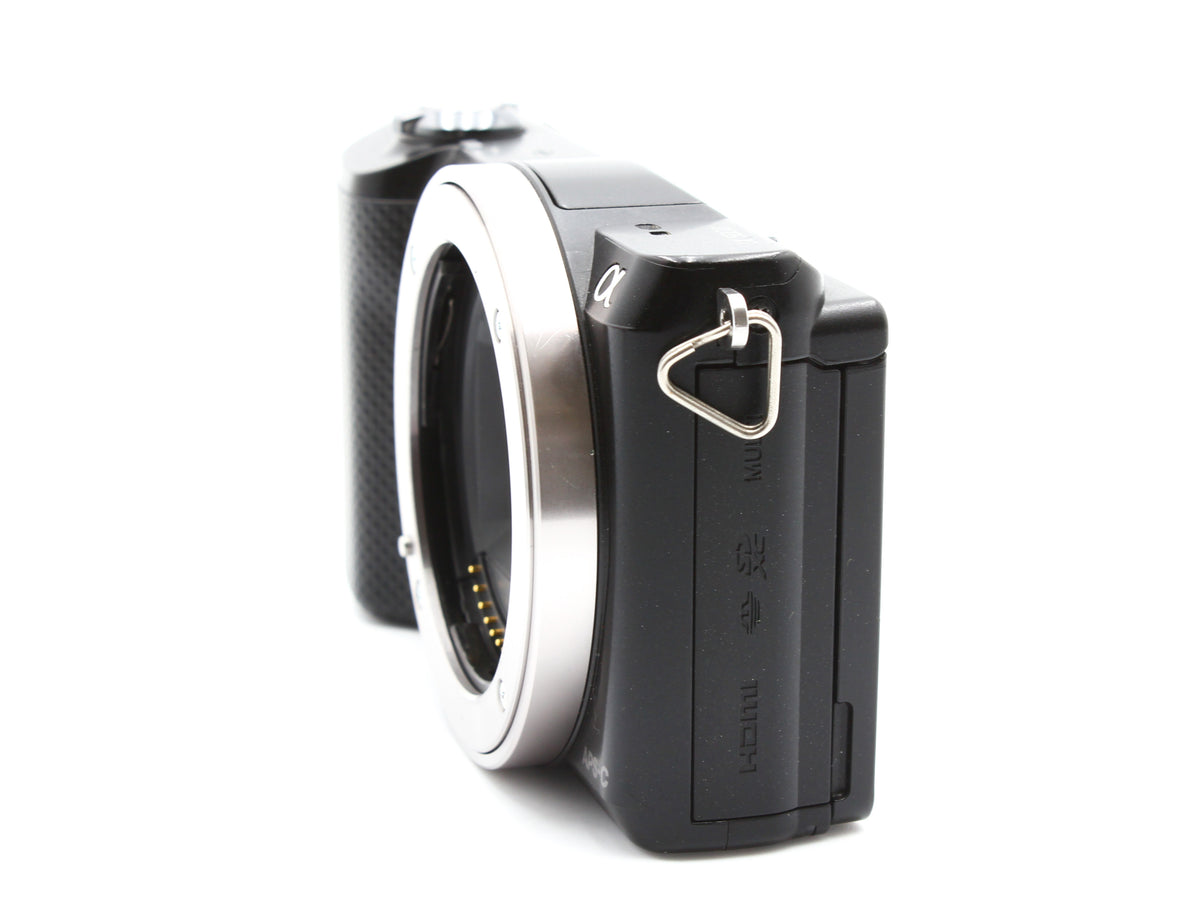 Sony α5000 ILCE-5000 Mirrorless Camera 16-50mm f/3.5-5.6 OSS Lens JAPAN【Exc+5】