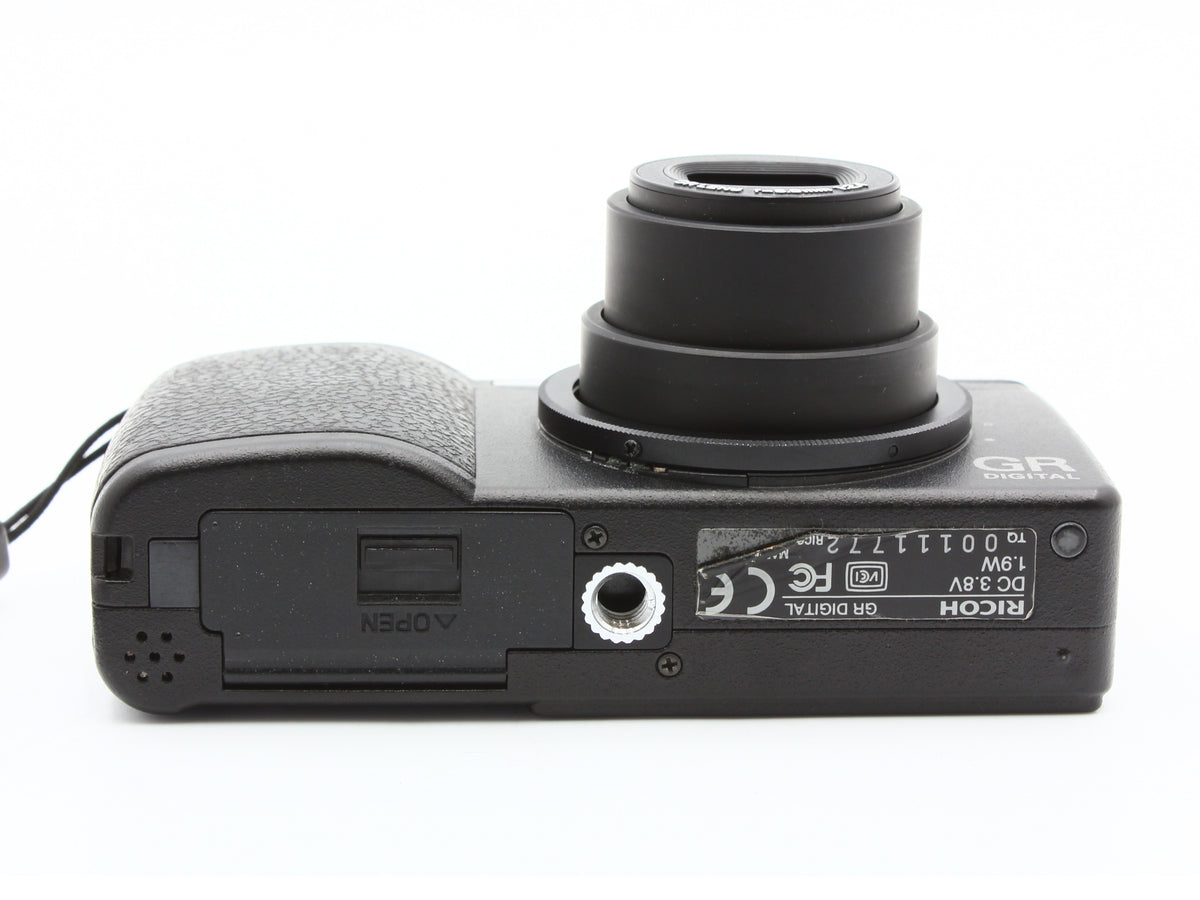RICOH GR DIGITAL Compact Digital Camera 5.9mm F2.4 Lens【Near Mint】