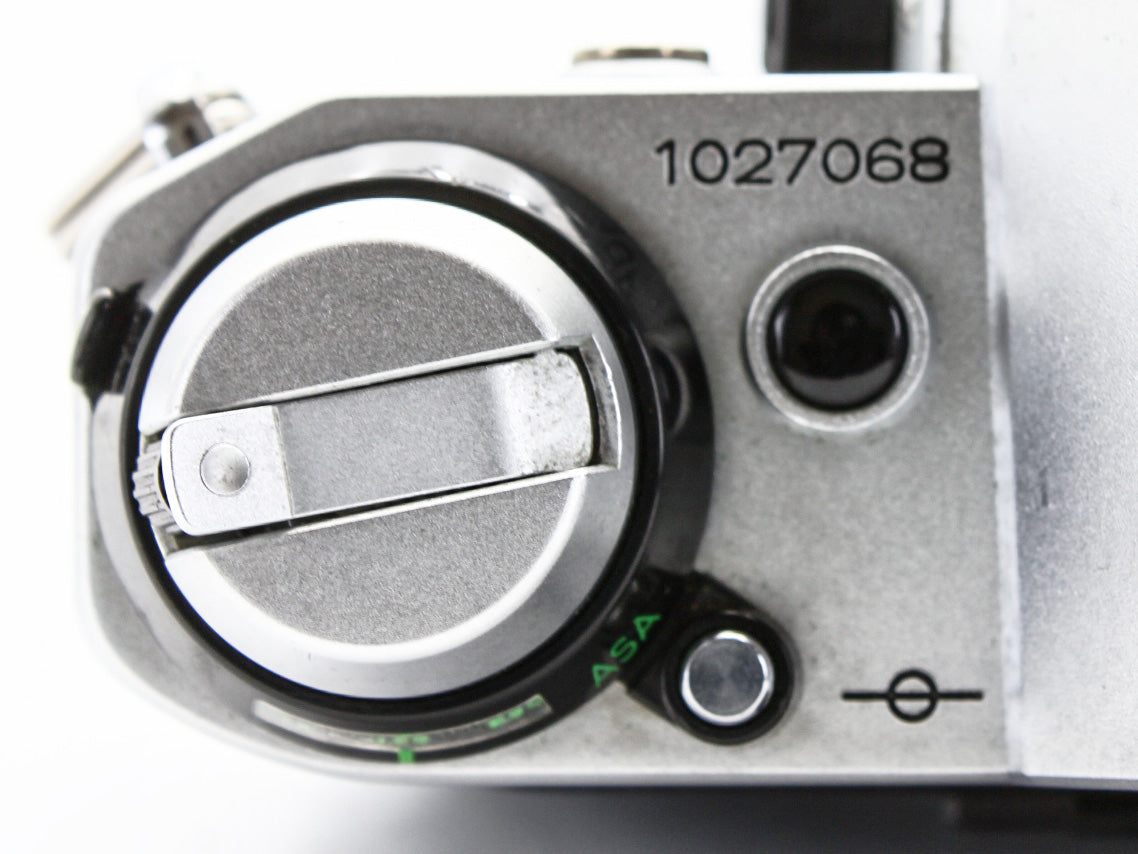 CANON AE-1 Program SLR 35mm Film Camera NewFD 50mm f/1.8 Lens from JAPAN【Exc+3】