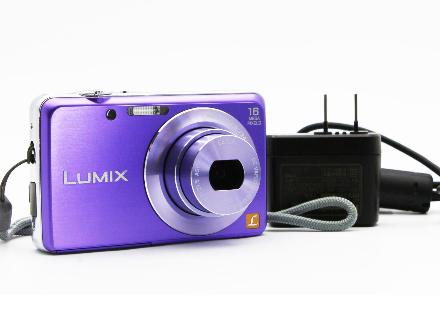 Panasonic LUMIX DMC-FH8 16MP Digital Camera Leica 5x Zoom Lens from JAPAN【Exc+5】