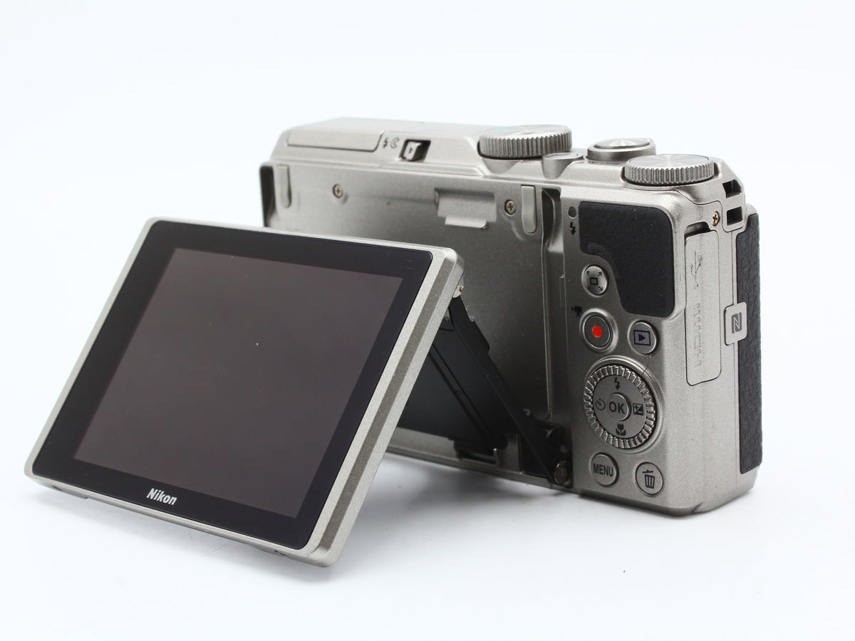 Nikon COOLPIX A900 Digital Camera Nikkor 35x Zoom ED VR Lens JAPAN【VeryGood】