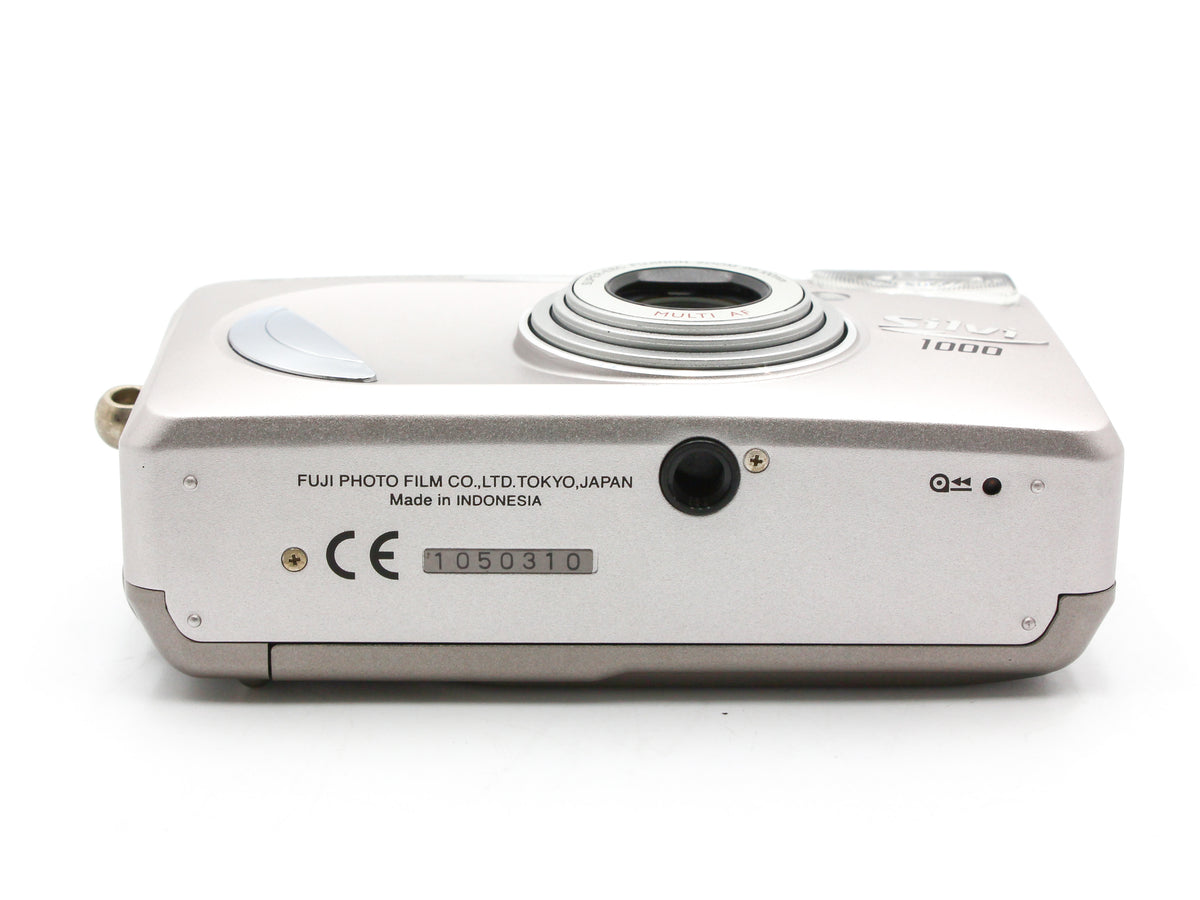 FUJIFILM Silvi 1000 Silver 35mm Compact Film Camera 28-100mm Lens【Near Mint】