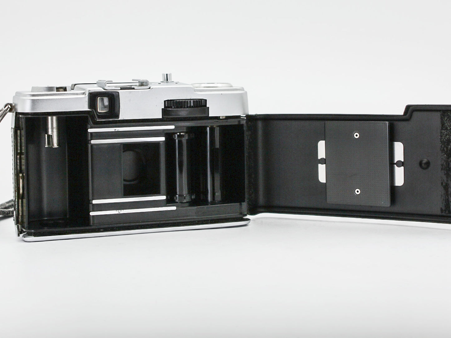 Olympus PEN EE-3 Half Frame 35mm Film Camera 28mm f/3.5 Lens from JAPAN【Exc+5】