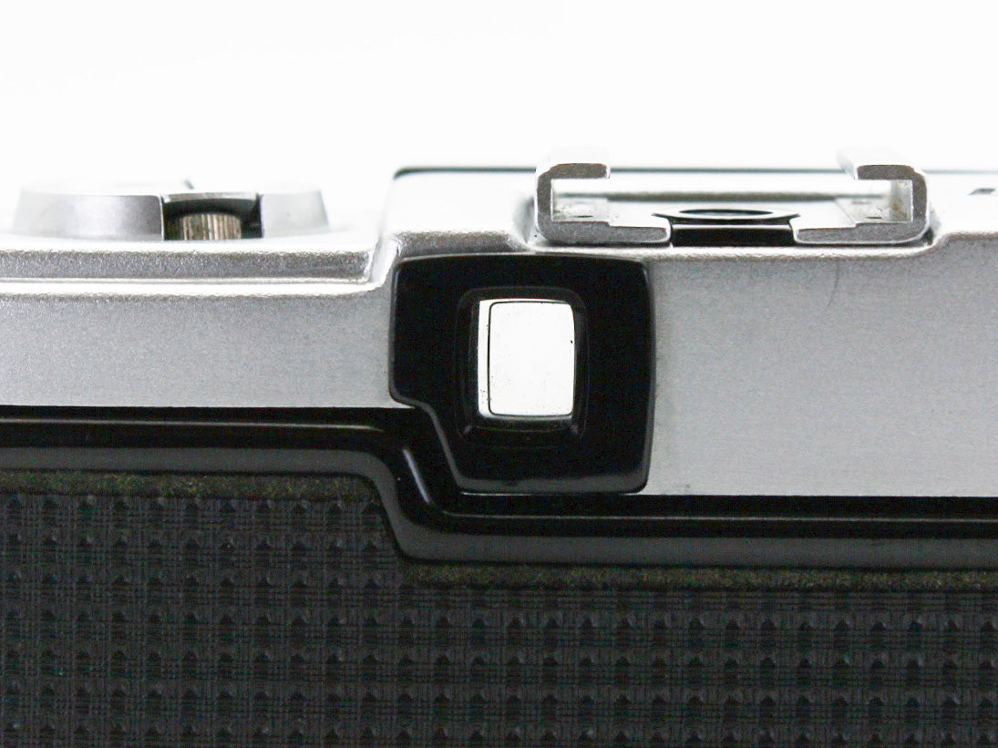 Olympus PEN EE-3 Half Frame 35mm Film Camera 28mm f/3.5 Lens from JAPAN【Exc+5】