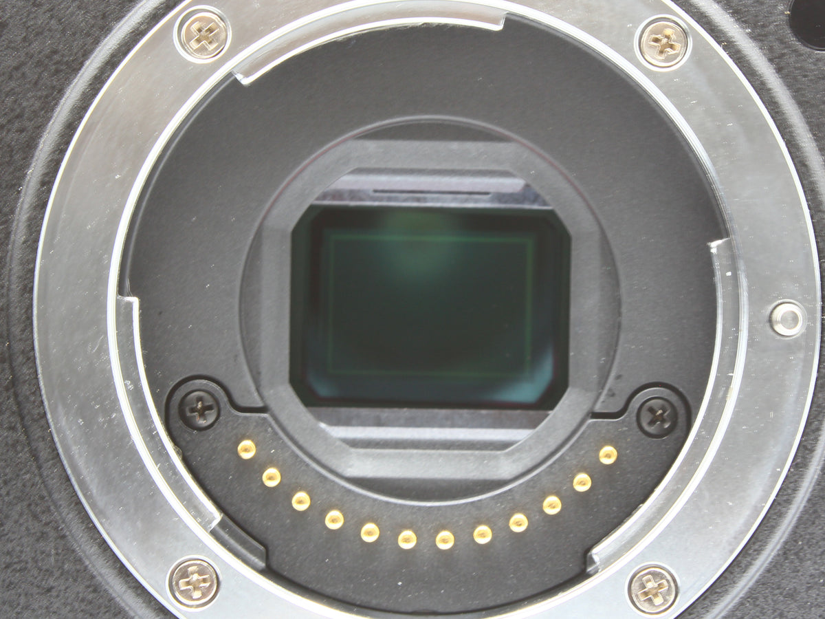 Nikon 1 V1 Digital Mirrorless Camera 1 NIKKOR 30-110mm f/3.8-5.6 Lens【Exc+5】