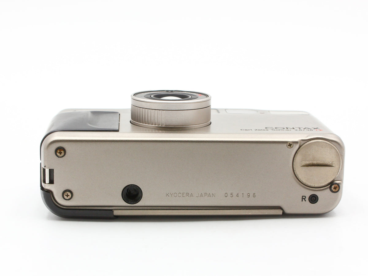 Contax T2 Point & Shoot 35mm Film Camera Sonnar 38mm f/2.8 Lens JAPAN【Exc+4】