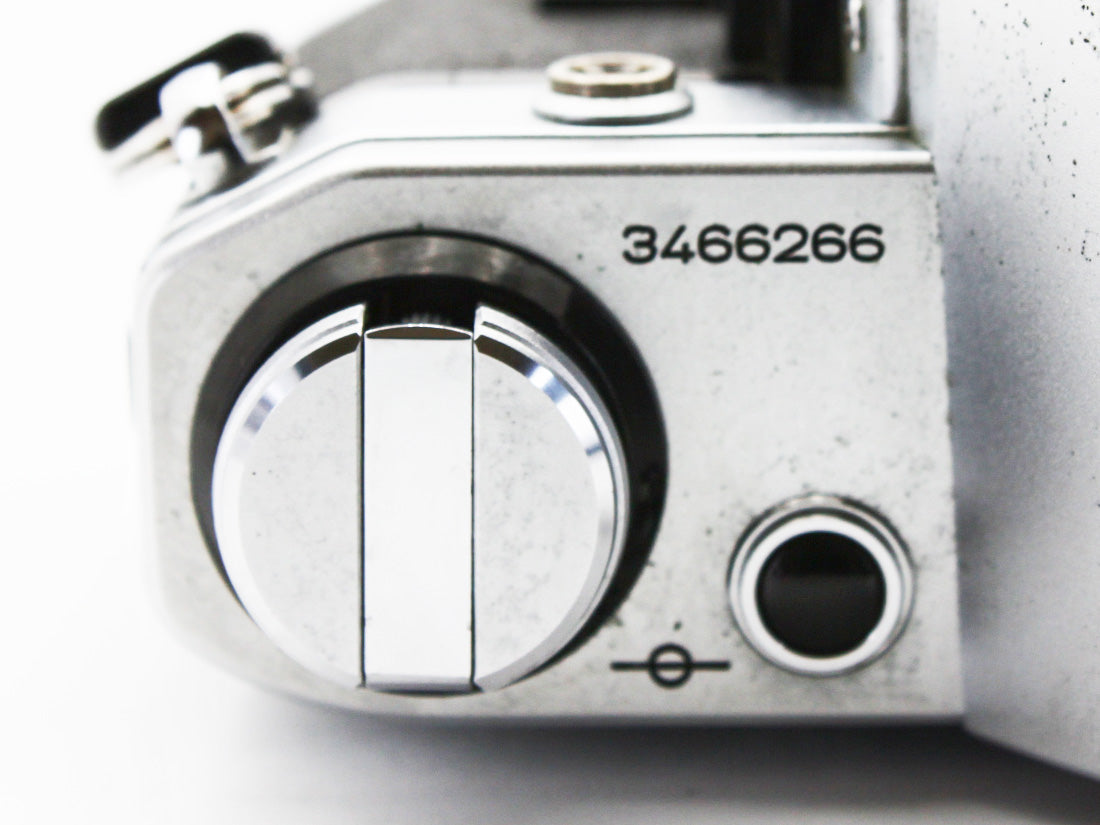 Canon AE-1 35mm SLR Film Camera NewFD 35mm f/2.8 Lens from JAPAN【Exc+4】