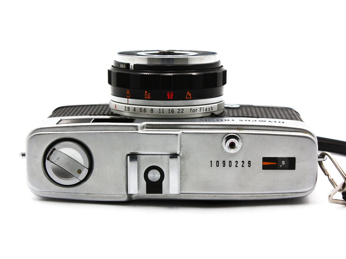 OLYMPUS TRIP 35 Film Camera D.Zuiko 40mm f/2.8 Lens from JAPAN【Exc+3】