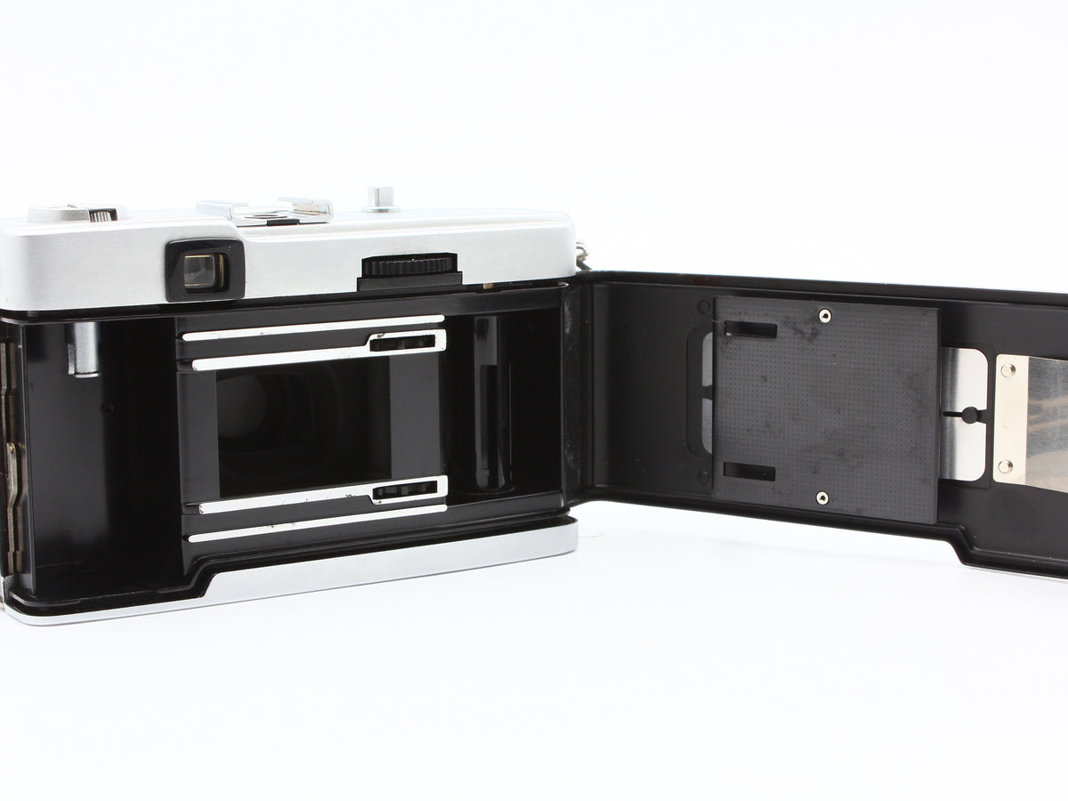 OLYMPUS TRIP 35 Film Camera D.Zuiko 40mm f/2.8 Lens from JAPAN【Exc+3】