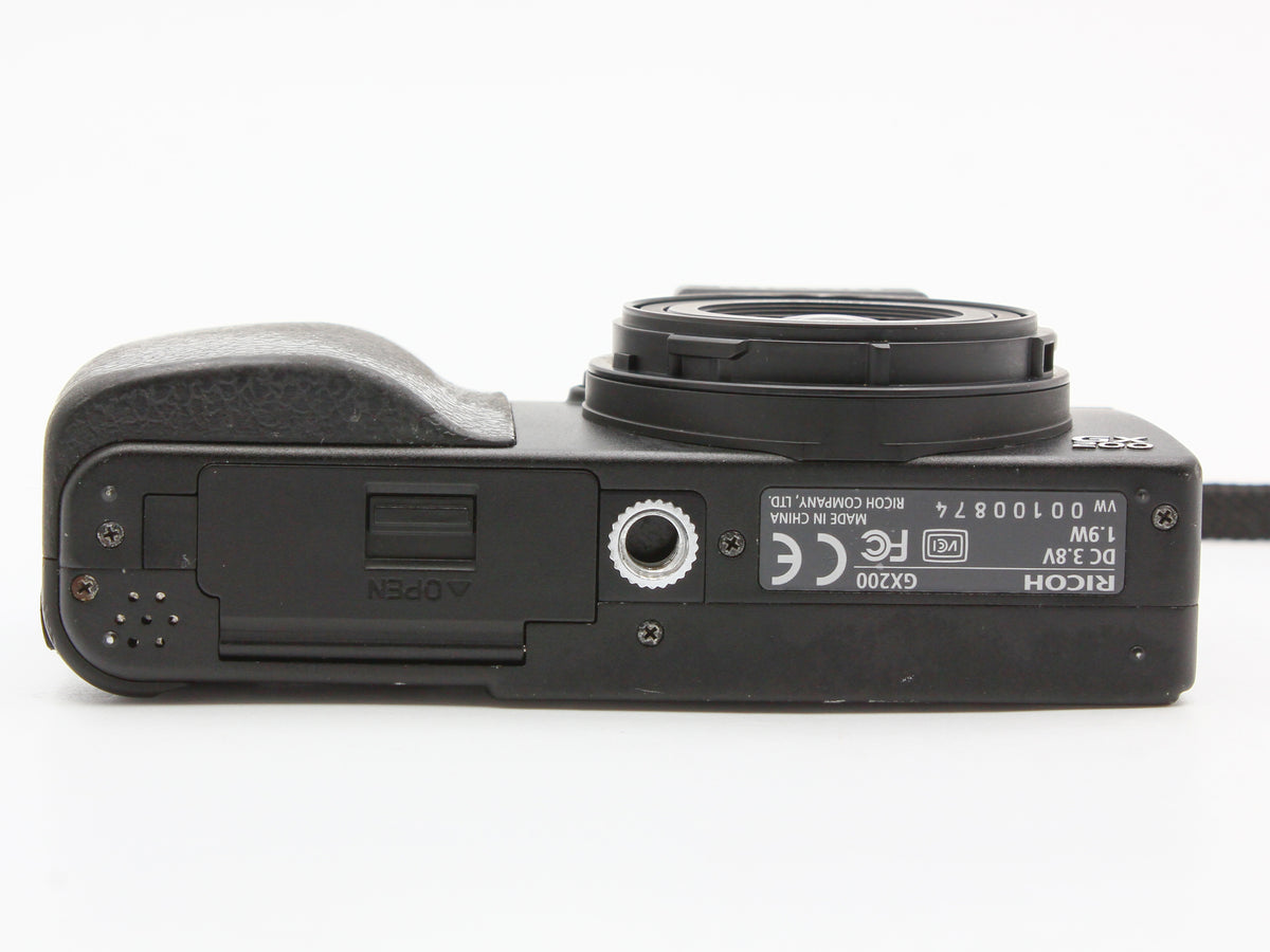 RICOH GX200 Compact Digital Camera Wide Angle Zoom Lens Japan【Exc+4】