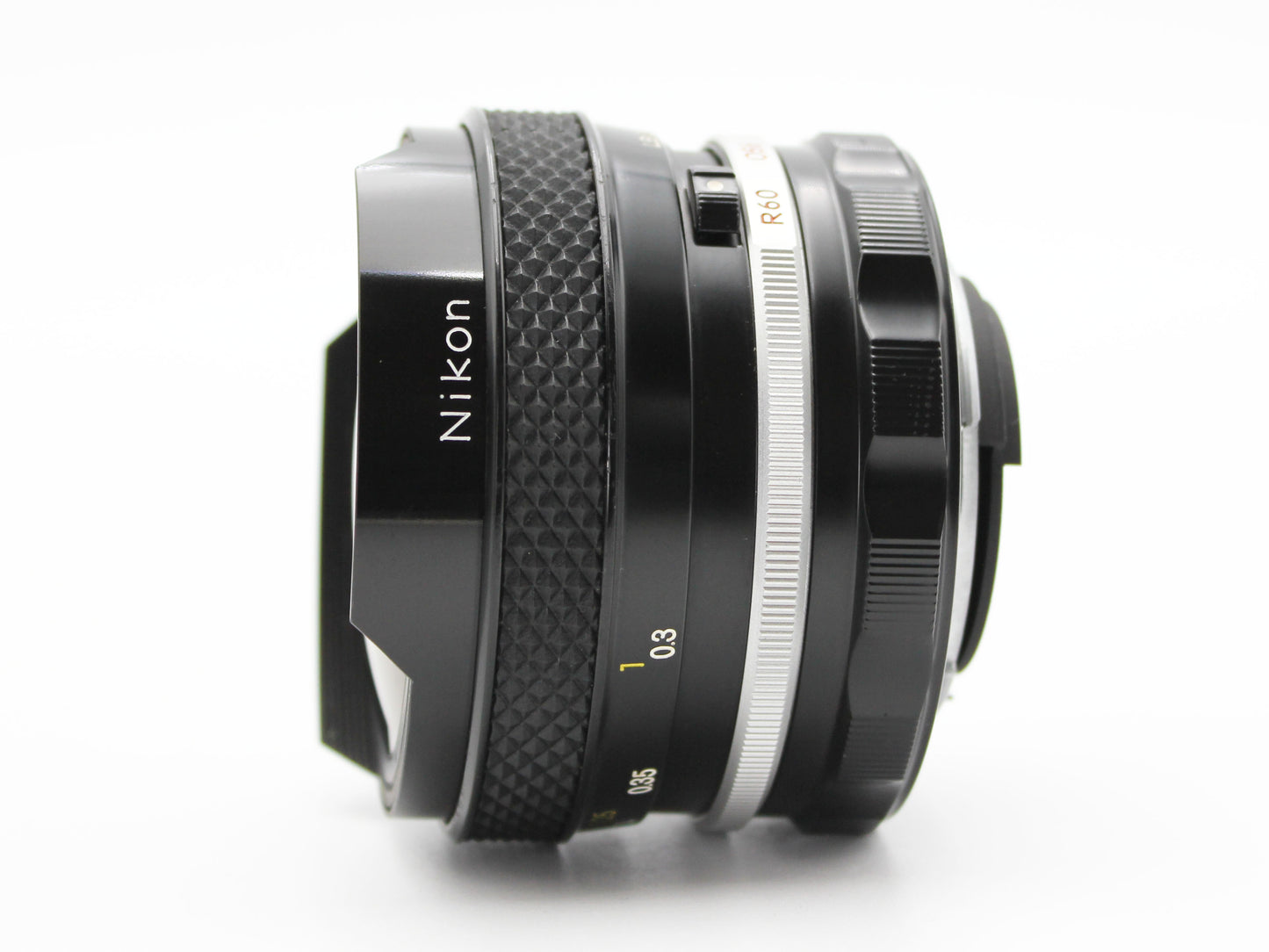 Nikon Fisheye Nikkor Auto 16mm f/3.5 Non Ai MF Lens from Japan【Exc+3】