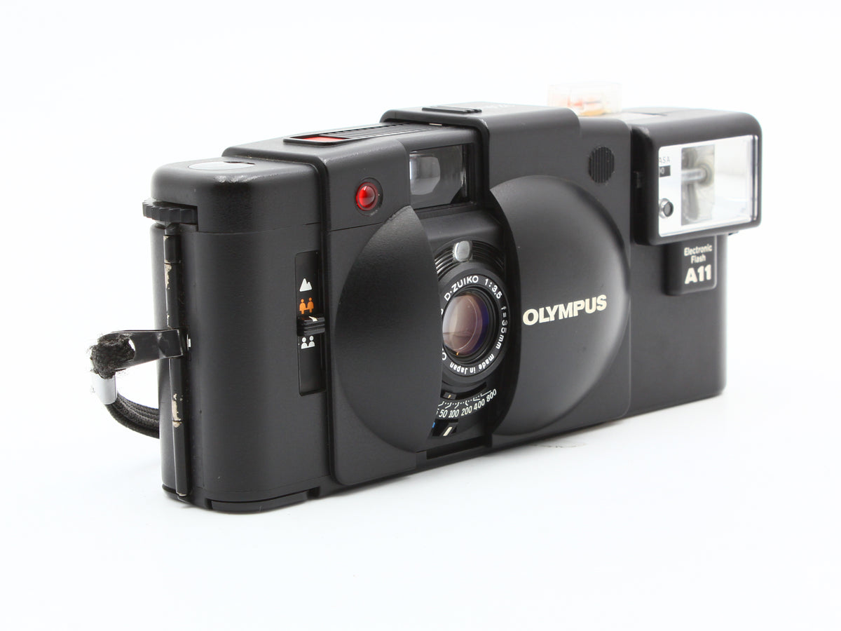 Olympus XA2 35mm Point & Shoot Film Camera Electric Flash A11 from JAPAN【Exc+4】