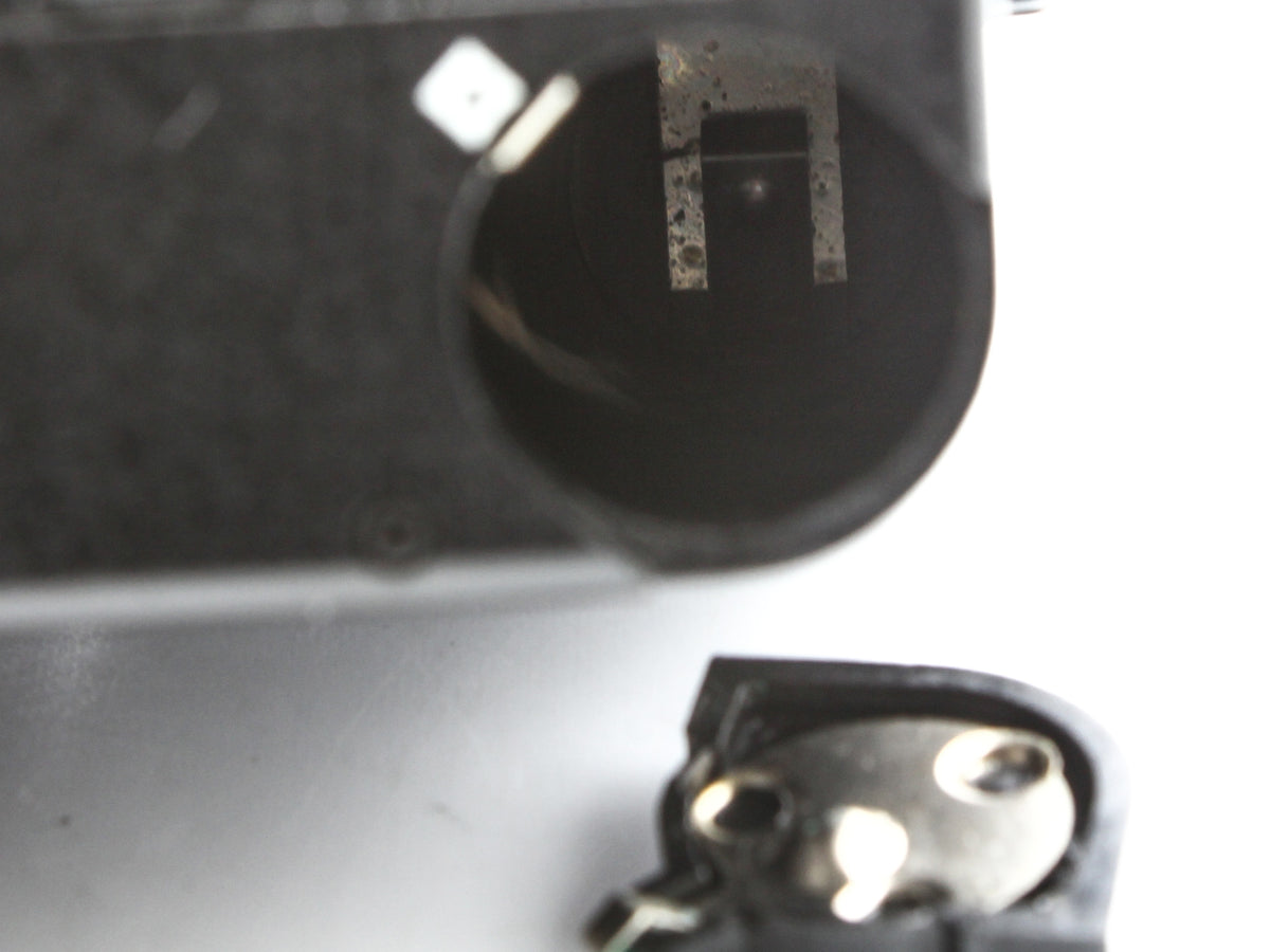 Olympus XA2 35mm Point & Shoot Film Camera Electric Flash A11 from JAPAN【Exc+4】
