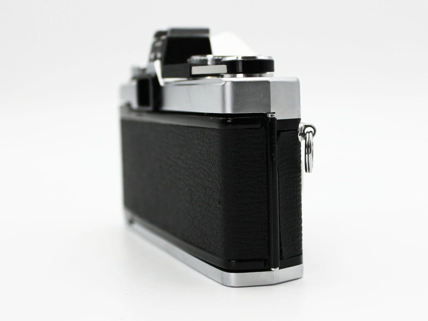 OLYMPUS OM-1 Silver 35mm SLR Film Camera Body from JAPAN【Near Mint】