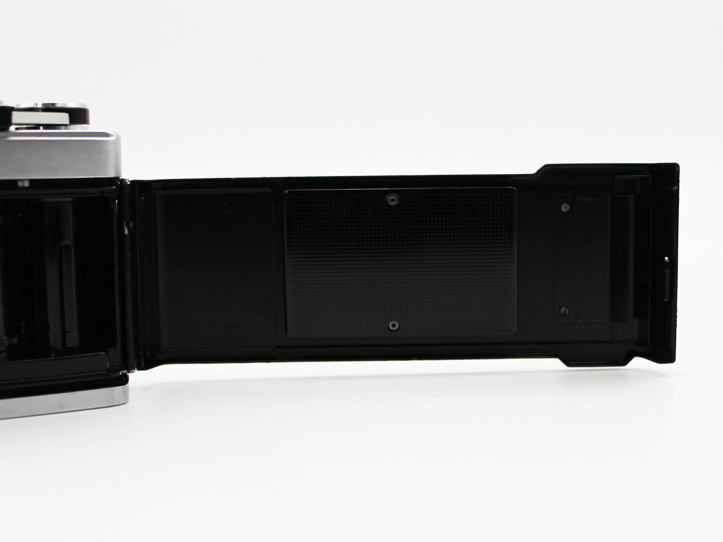 OLYMPUS OM-1 Silver 35mm SLR Film Camera Body from JAPAN【Near Mint】