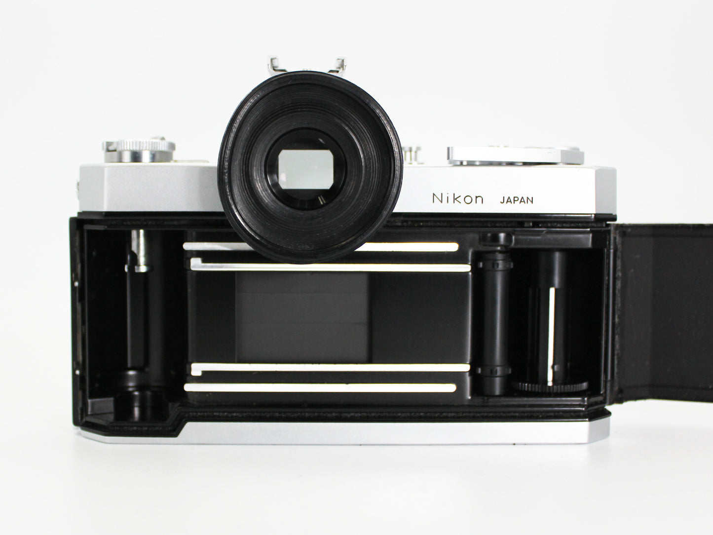 Nikon Nikomat 35mm SLR Film Camera NIKKOR-S Auto 50mm f/1.4 Lens Japan【Exc+4】