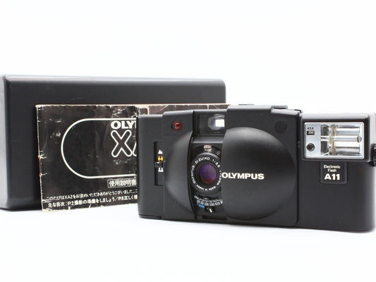 OLYMPUS XA2 35mm Point & Shoot Film Camera A11 Flash from JAPAN【Exc+4】