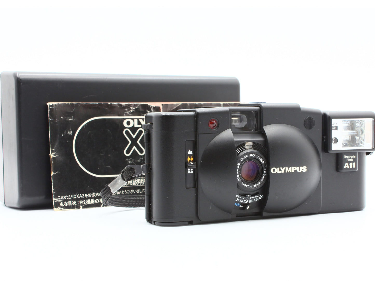 OLYMPUS XA2 35mm Point & Shoot Film Camera A11 Flash from JAPAN【Exc+4】