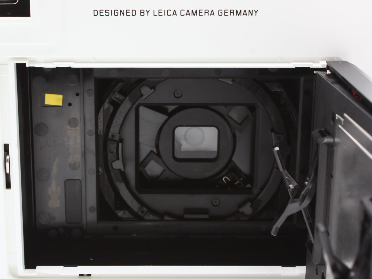 LEICA SOFORT Instant Film Camera White from JAPAN 【Exc+5】