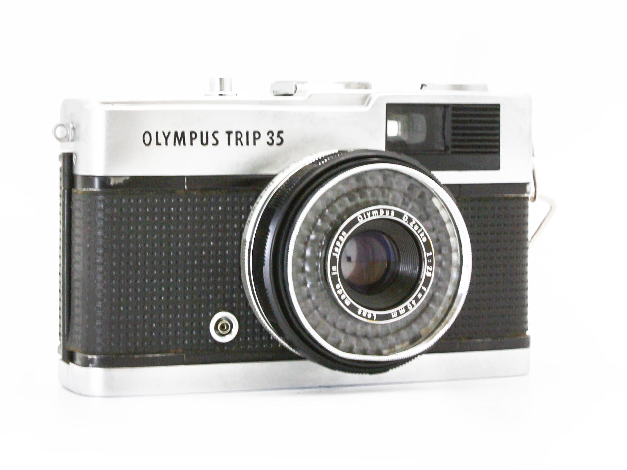 Olympus Trip 35 35mm Film Camera Silver D.Zuiko 40mm f/2.8 Lens JAPAN【Exc+4】
