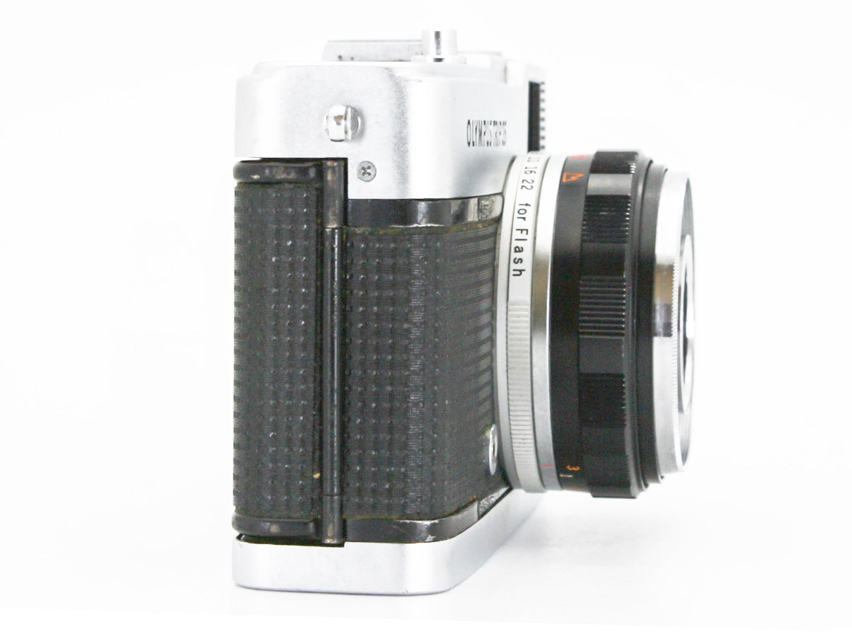 Olympus Trip 35 35mm Film Camera Silver D.Zuiko 40mm f/2.8 Lens JAPAN【Exc+4】