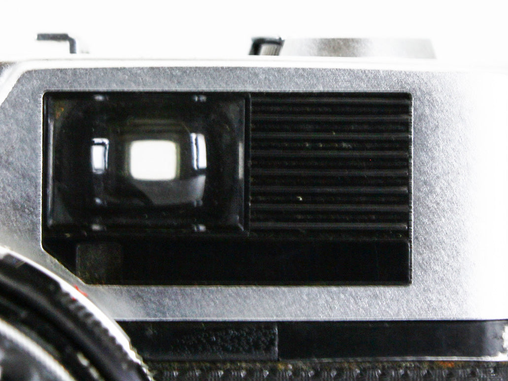 Olympus Trip 35 35mm Film Camera Silver D.Zuiko 40mm f/2.8 Lens JAPAN【Exc+4】