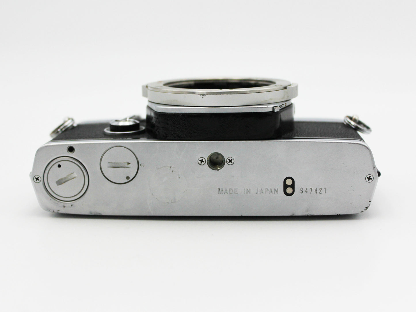 Olympus OM-2N Silver 35mm SLR Film Camera Body from JAPAN【Exc+4】